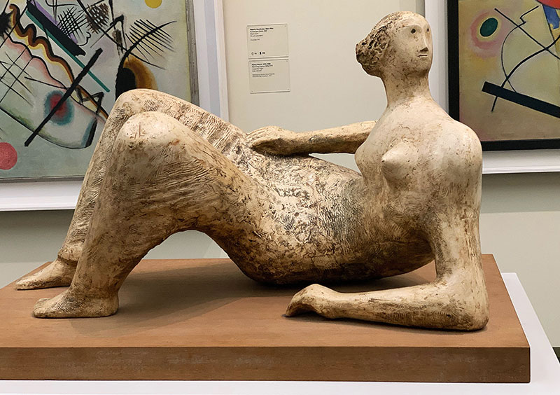 moore_reclining_figure